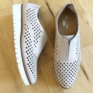 Dr.Scholls perforated slip-on loafer/sneakers